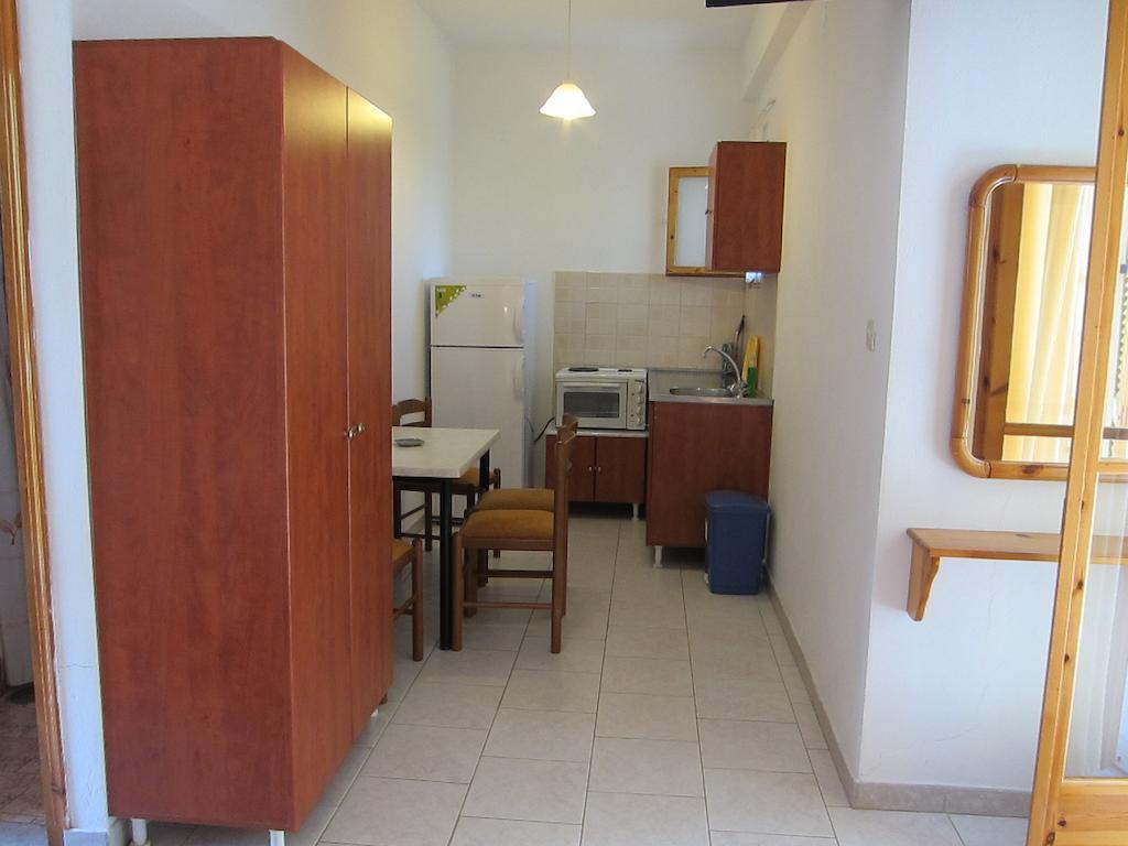 Artolithia Apartments Riza  Екстер'єр фото